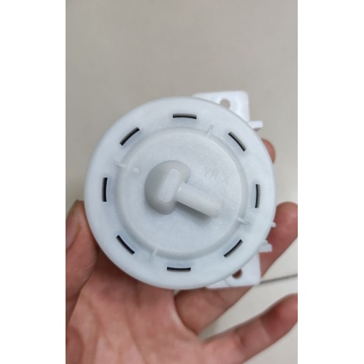 phao áp lực máy giặt đa năng ba chân