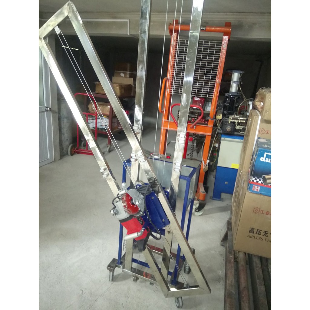 Máy cắt rãnh tường bán tự động