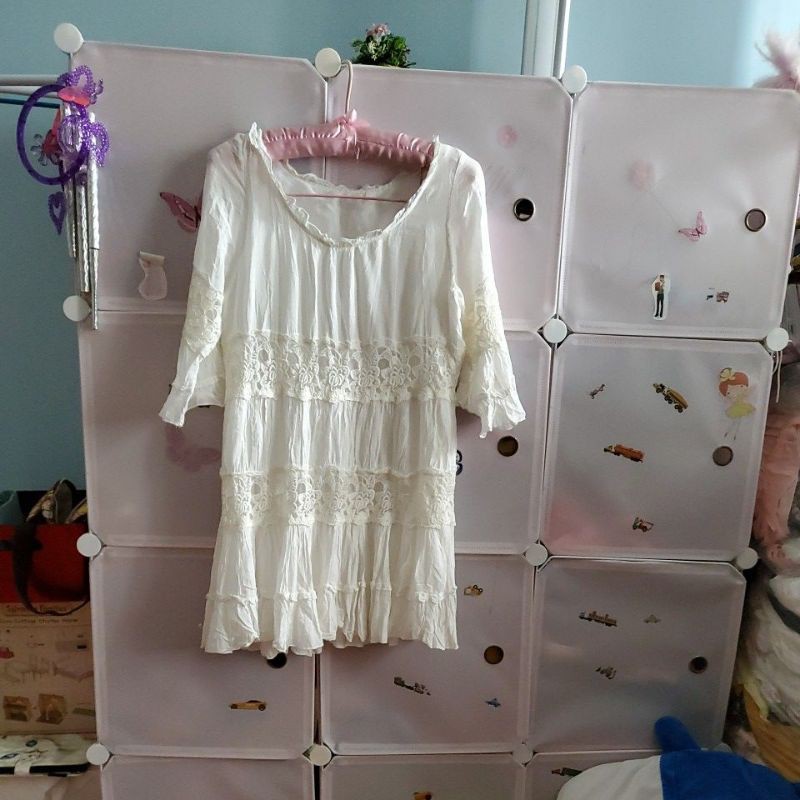 đầm trắng phối ren