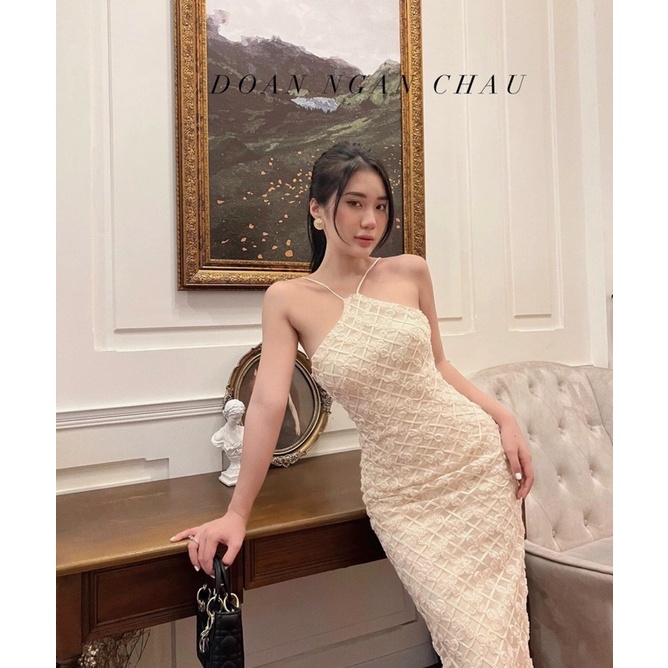Đầm midi ren hoa nổi cổ yếm dự tiệc hai màu