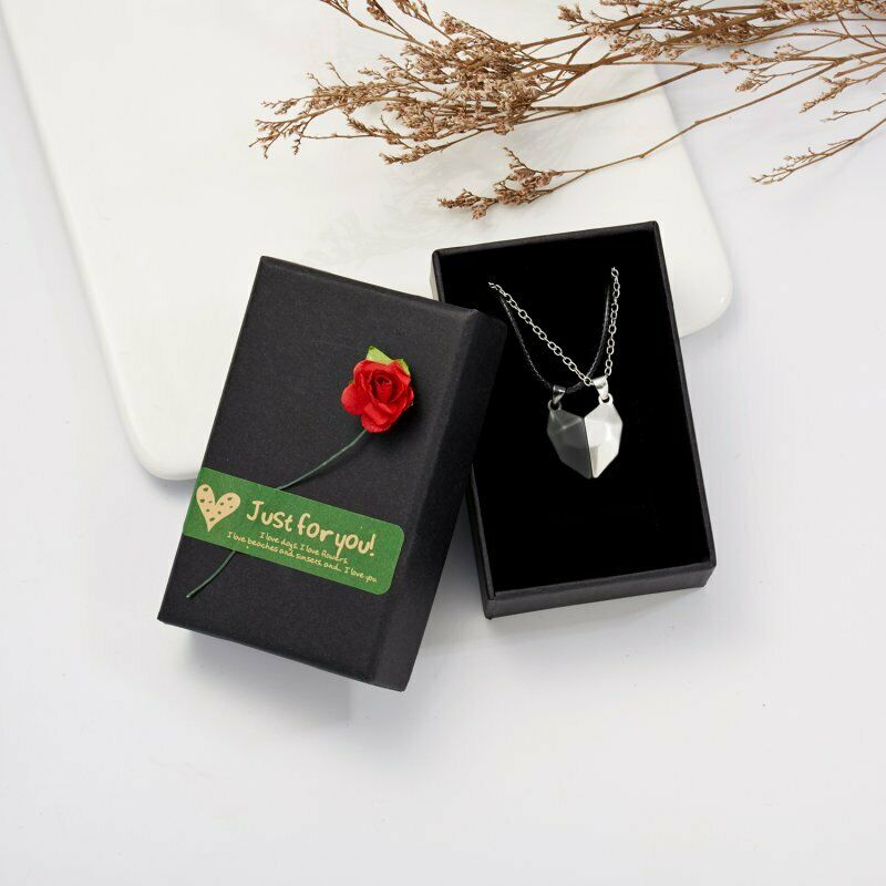 Set 2 Vòng cổ Mặt Đá Từ Tính Hình Trái Tim Cho Cặp Đôi