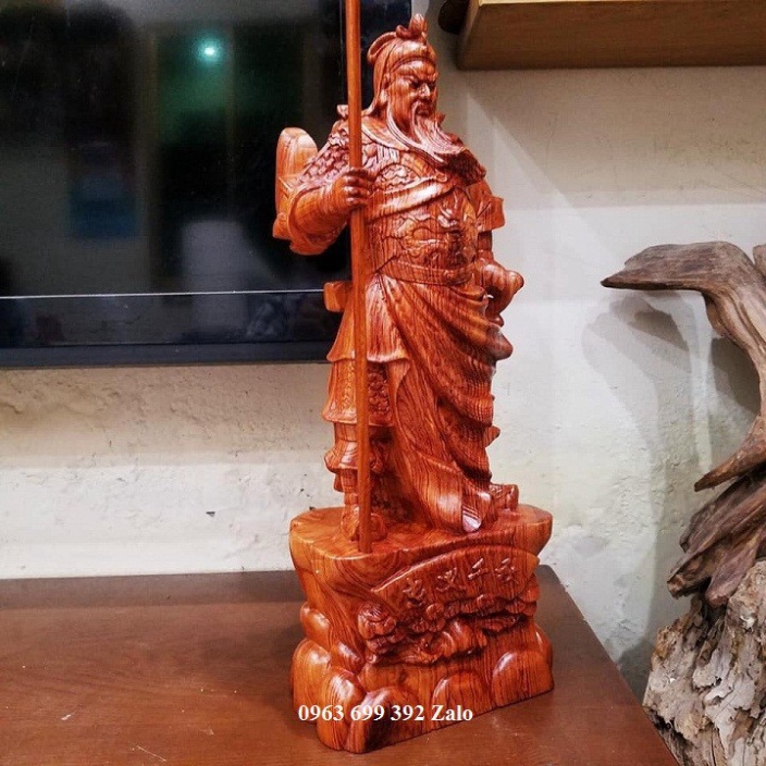 Tượng quan công trấn ải gỗ hương 40 cm