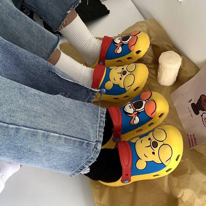 Dép Quai Ngang Họa Tiết Gấu Pooh Dễ Thương FT2463