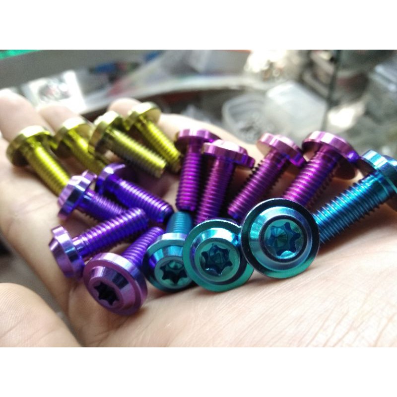 ỐC TITAN G5 LẮP ĐĨA THẮNG
