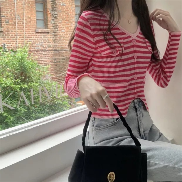 【ZHELIHANGFEI】Áo Cardigan Dệt Kim Tay Dài Cổ Chữ V Lưng Cao Kẻ Sọc Thiết Kế Quyến Rũ