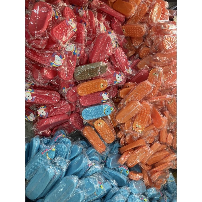 Hộp đựng bút Pop It bằng silicone giảm căng thẳng nhiều hình đáng yêu cho bé