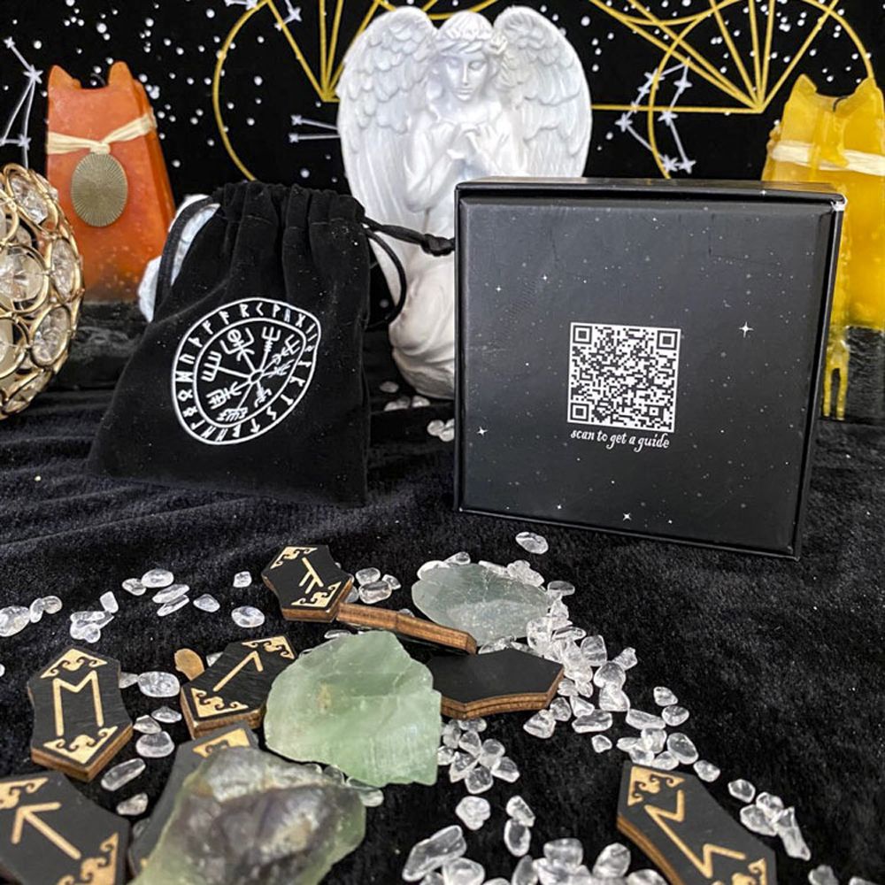 Bộ 25 Thẻ Gỗ In Chữ Runes Nhiều Màu Sắc Kèm Túi Đựng