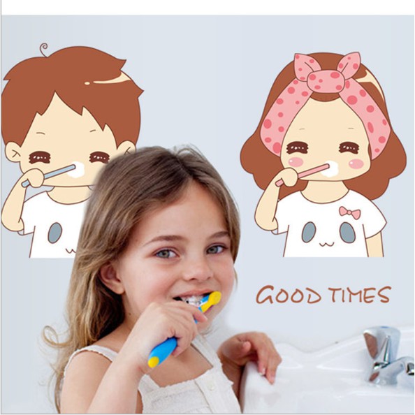 [Mã LIFEHLDEC giảm 10% đơn 99k] Decal trang trí tường - Tranh Vẽ ChiBi Cặp đôi đánh răng thật dễ thương