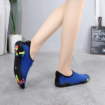 Giầy thời trang đi biển mẫu trơn cho nam và nữ