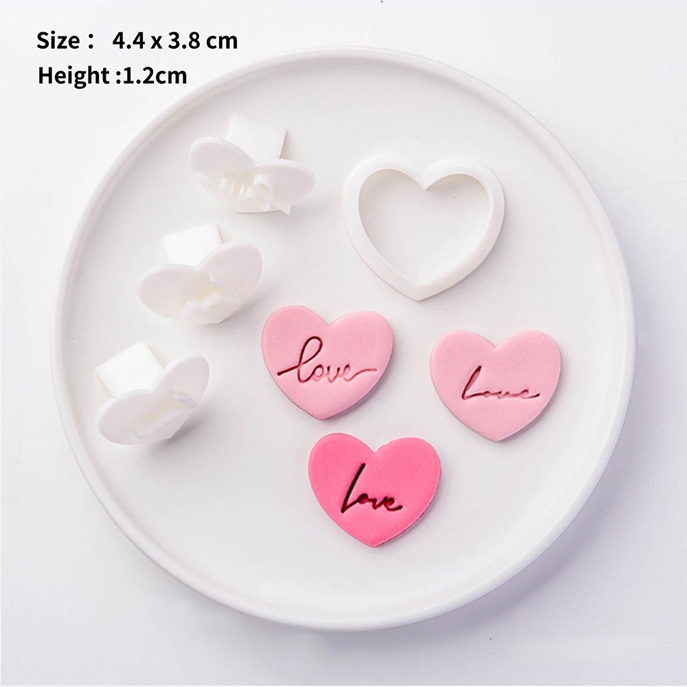 Khuôn Nhựa Cắt Bánh Trang Trí Hình Trái Tim Cho Ngày Valentine