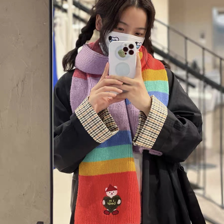 Khăn quàng cổ MG STUDIO họa tiết gấu ấm áp thời trang có 3 màu tùy chọn