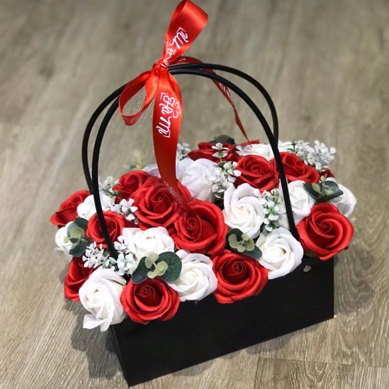 GIỎ HOA HỒNG SÁP THƠM VĨNH CỬU