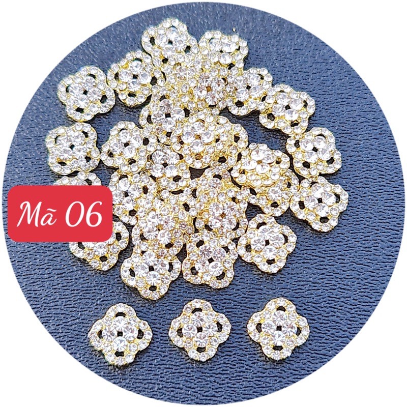 mẫu charm bản to gắn móng tay chân