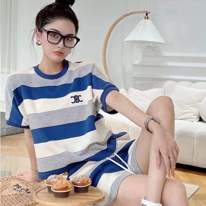 Set đồ ZHELIHANGFEI gồm áo thun tay ngắn và quần ngắn lưng cao thêu họa tiết thời trang trẻ trung