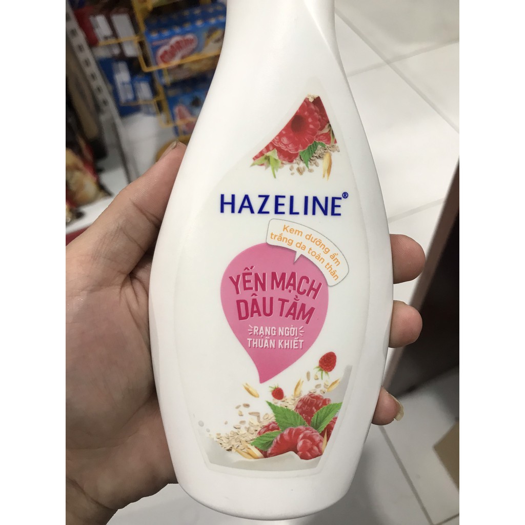 KEM DƯỠNG ẨM HAZELINE YẾN MẠCH – DÂU TẰM CHAI 230ML