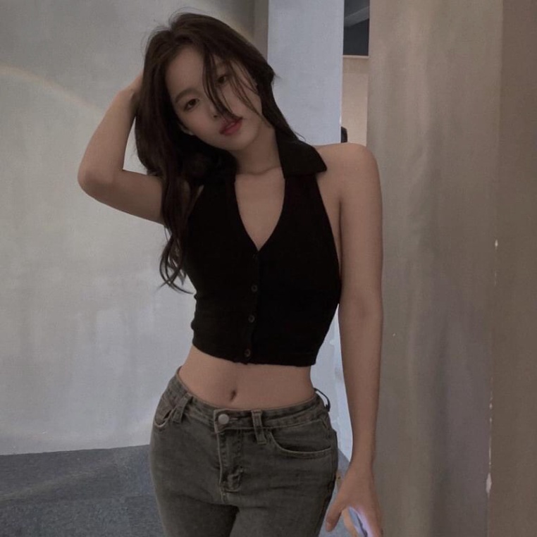 Áo Croptop Cổ Chữ V Sát Nách Dáng Body Cúc Cài - Áo Tanktop Cổ Bẻ Polo Bozip 2 Màu Hot