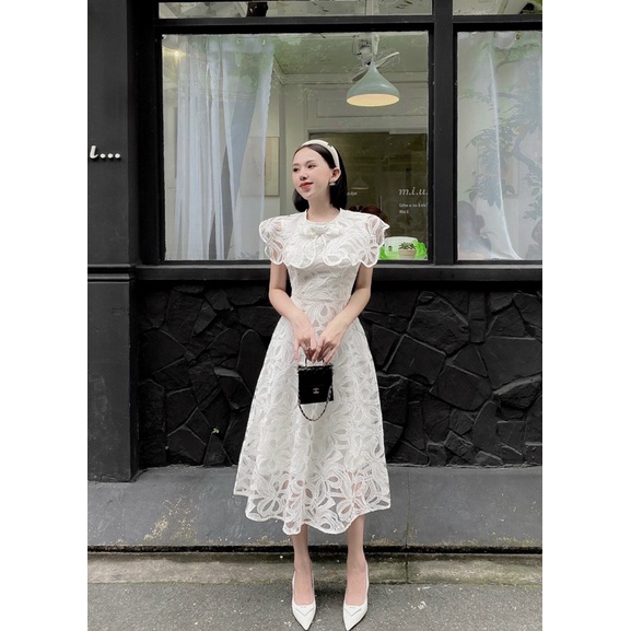 Đầm ren cổ bèo dáng dài nơ cổ xinh xắn