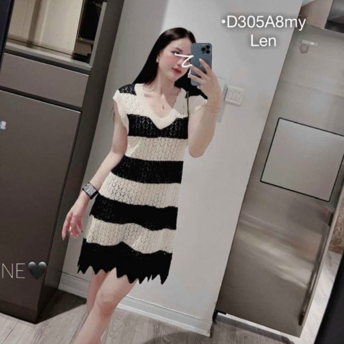 Váy Len Dệt Kim Sát Nách Sọc Dáng Suông Ngắn D305A8