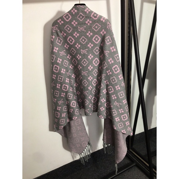 Áo choàng cashmere nhân tạo giữ ấm thời trang Âu Mỹ thương hiệu cao cấp Louis Vuitton | BigBuy360 - bigbuy360.vn