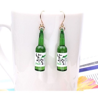 Bông tai hình chai rượu