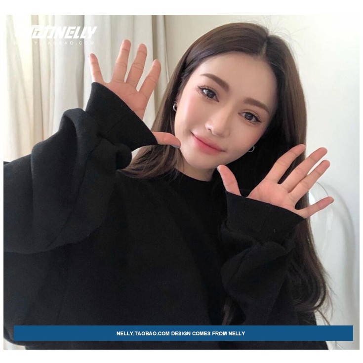 Áo Sweater Nelly Heybig trơn màu đen