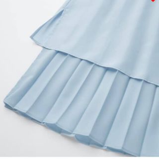 Đầm ren uniqlo