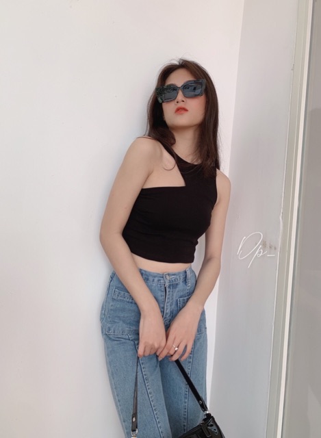 Áo croptop chéo vai có mút ngực