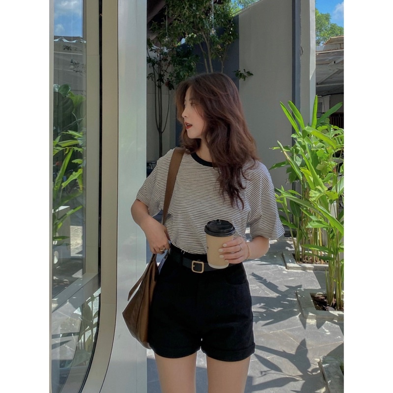 Áo thun kẻ ngang mảnh