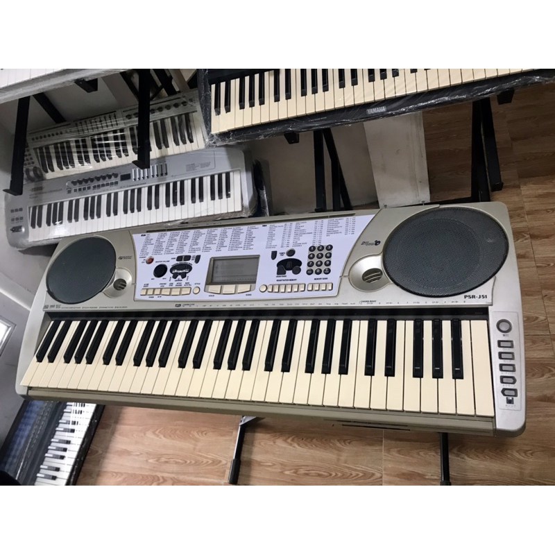 Đàn Organ Yamaha PSR - J51 giá rẻ . đầy đủ chức năng . âm thanh hay . bảo hành 1 năm