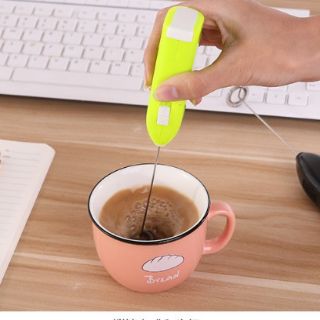 Dụng Cụ Đánh Trứng Tạo Bọt Chạy Pin