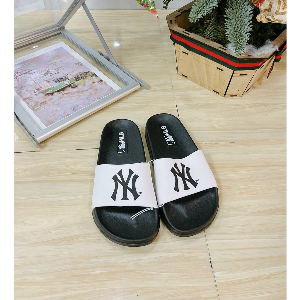 Dép Quai Ngang NY MLB trắng logo đen nội địa Auth [ Có sẵn ]  Thời Trang Nam Nữ Hot Nhất Siêu Êm