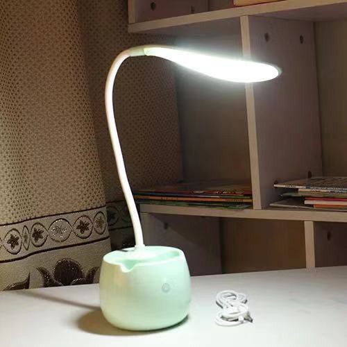 Đèn bàn học 3 chế độ sáng chống mỏi mắt