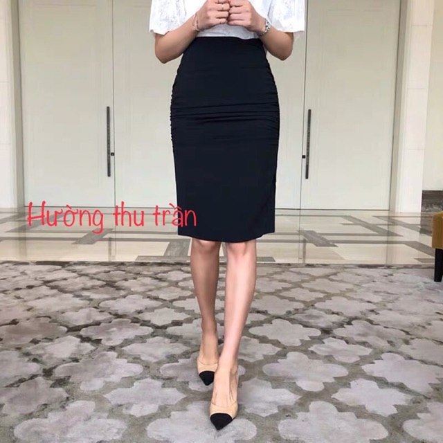 Chân váy suông xẻ 2 bên trẻ trung | BigBuy360 - bigbuy360.vn