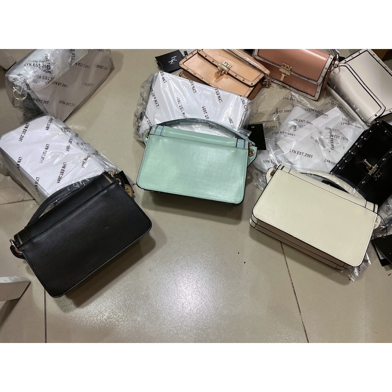 Túi lyn ô trám khoá ong