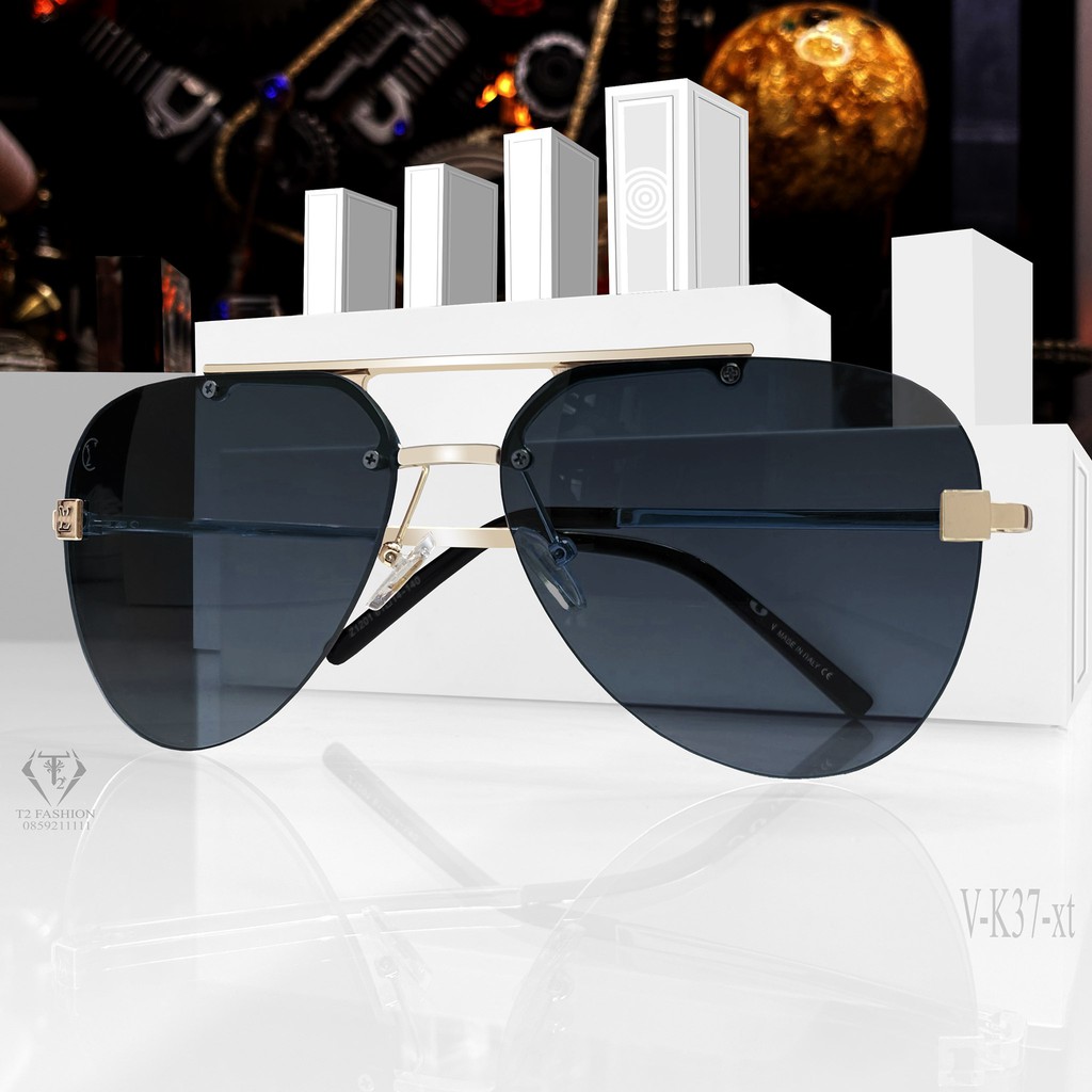 Kính thời trang xanh tím