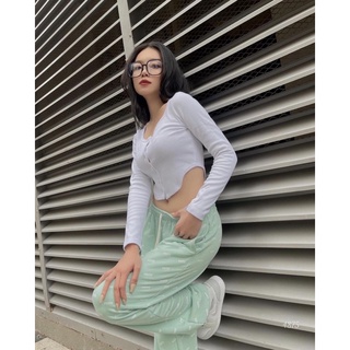 Croptop cúc nút bấm tay dài xéo eo