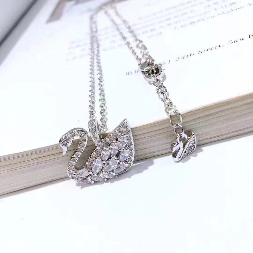 Dây Chuyền Swarovski 5169080 Với Mặt Thiên Nga Đính Đá Pha Lê Sang Trọng Món quà