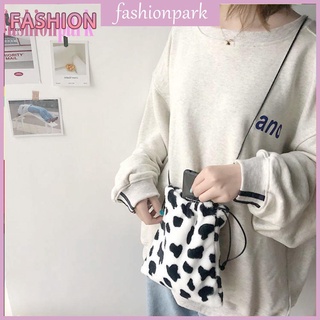 Túi Đeo Chéo In Hoạ Tiết Da Bò Sữa Độc Đáo