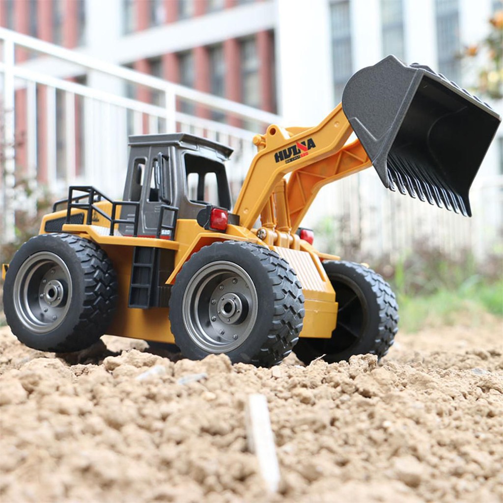 Xe ô tô xúc đất điều khiển từ xa, máy lật xe công trình Huina 1520 huina520 -  hính hãng 6 kênh 1:18  4 bánh