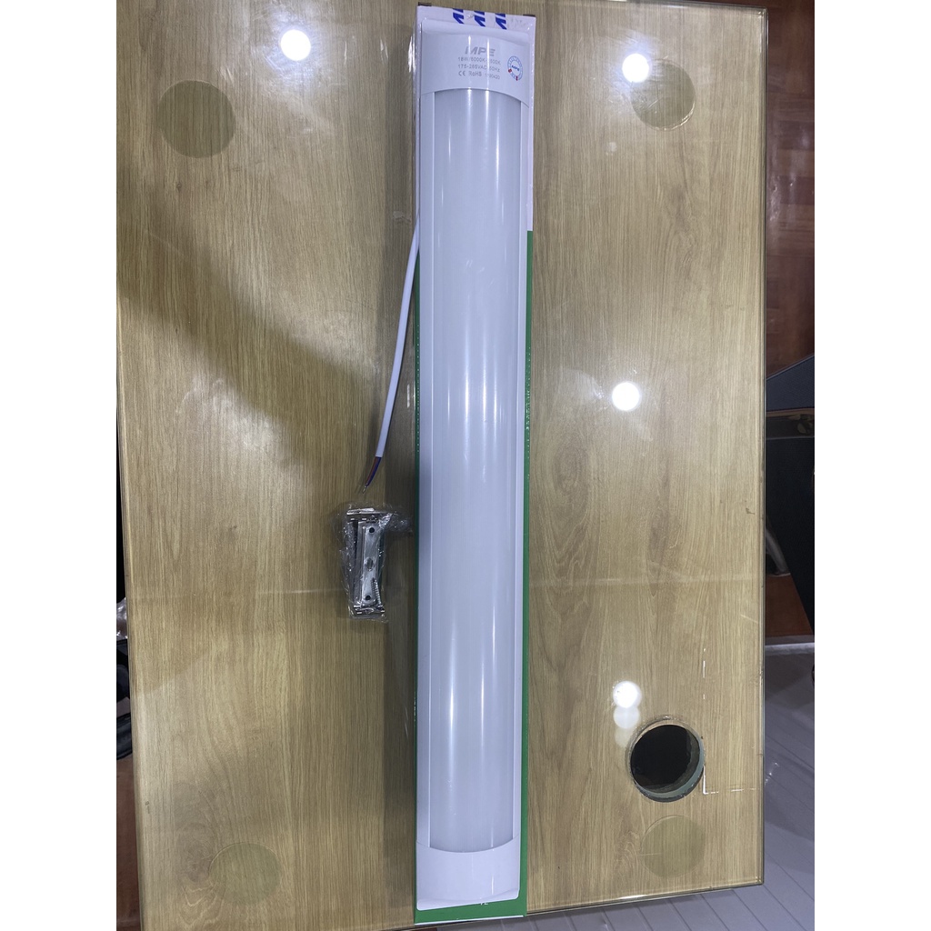 ĐÈN LED BÁN NGUYỆT MPE 6 TẤC BN2-18W TRẮNG, VÀNG