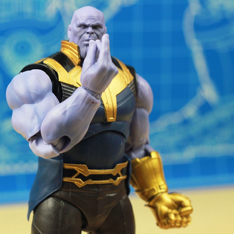 Mô hình nhân vật Thanos trong phim Avengers Infinity Wars