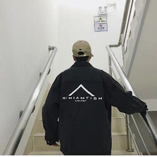 [Size M, L,XL ] Áo khoác jeans 2 màu