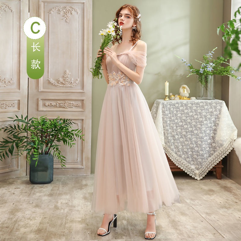 Đầm dài kiểu dáng thời trang sử dụng dành cho phù dâu