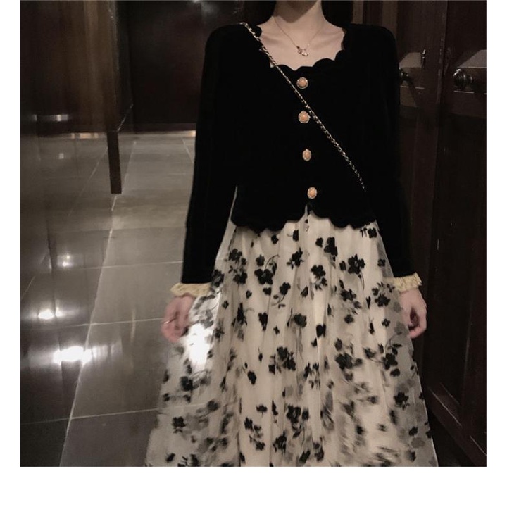 Đầm Nhung Màu Đen Phong Cách Pháp Thời Trang Cho Nữ 2021