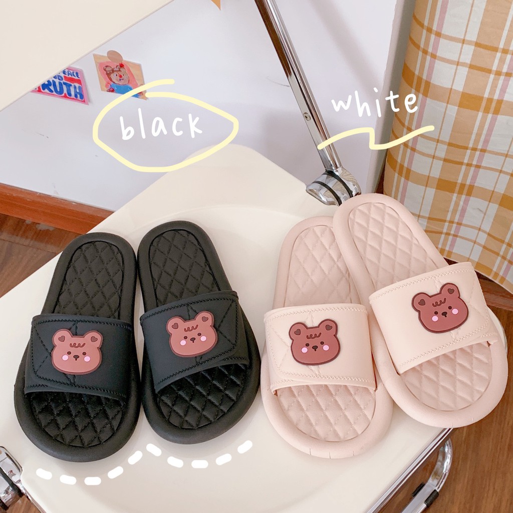 Dép Slipper và Xỏ Ngón Đi Trong Nhà Đính Hình Gấu Nâu