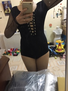 Bikini liền thân tay lưới
