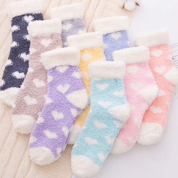 TLB05 Tất chân vớ cổ cao nữ len bông tất lông cừu xù giữ ấm cổ viền trắng hoạ tiết hình tim