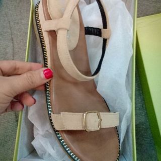 Sandal đi biển cao cấp
