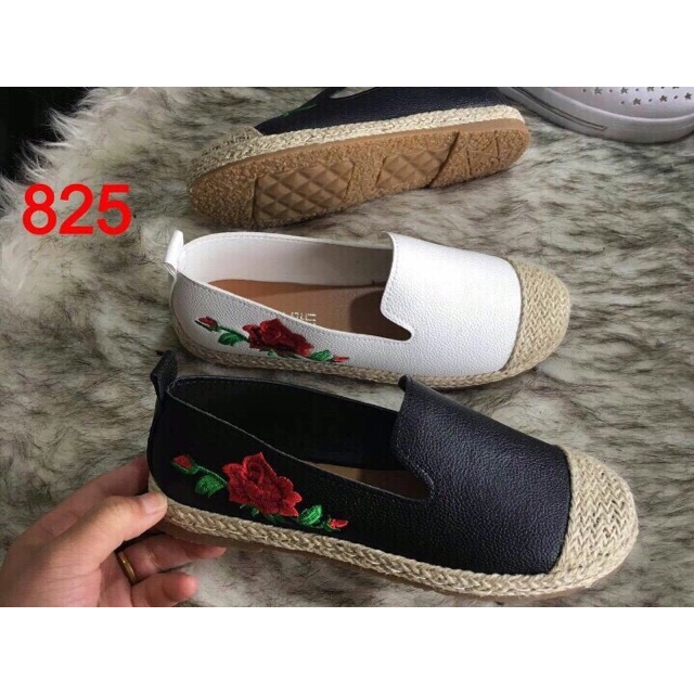 Giầy slip on cói