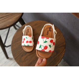 Sandal dứa, cherry